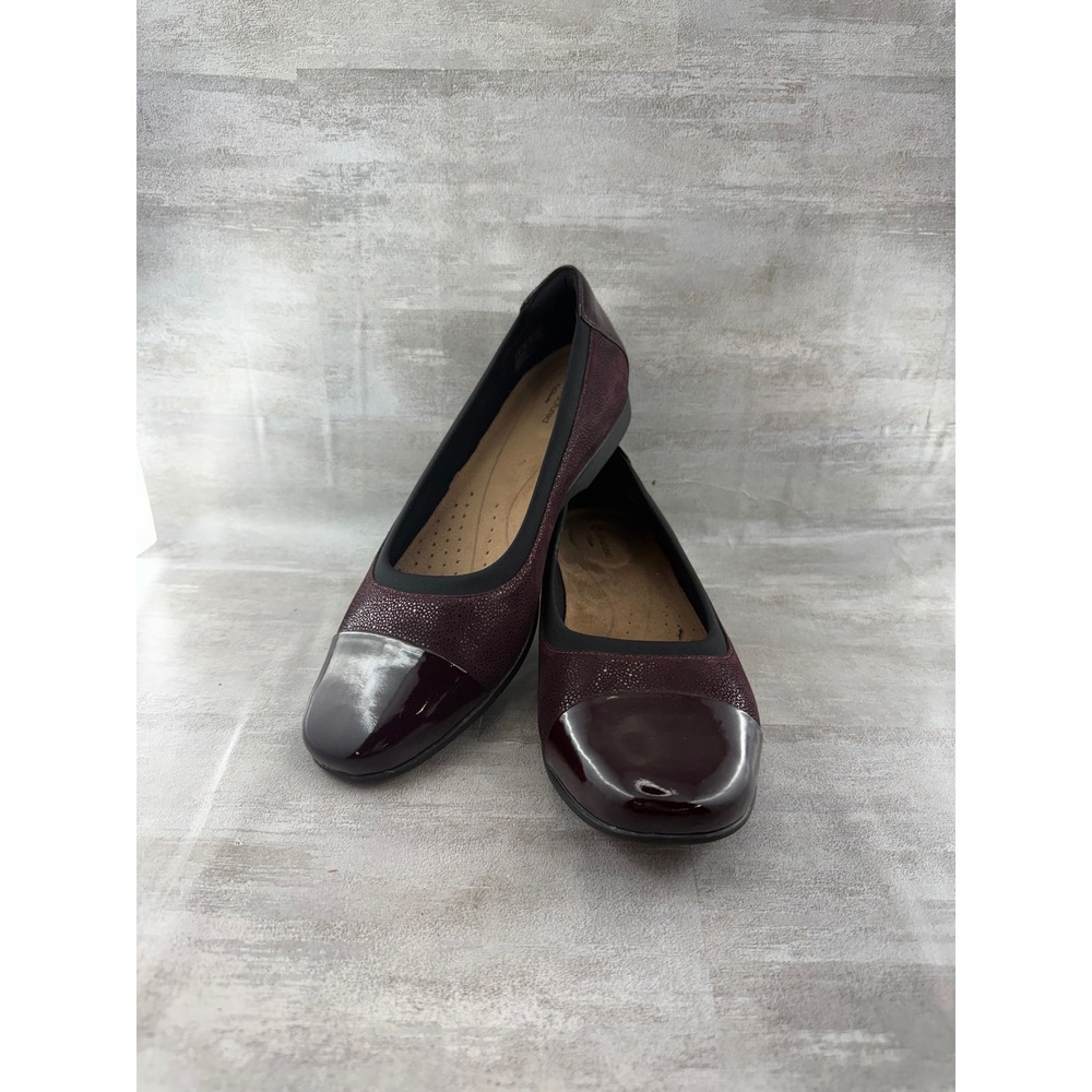 Clarks Unstructured Un Adorn Step Burgundy Leather Patent Flats Women Sz 10M